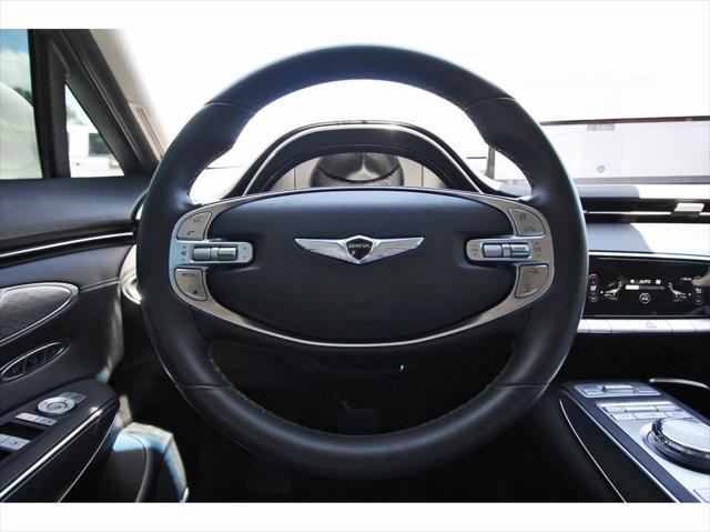 Photo of 2022 Alta White Genesis GV70