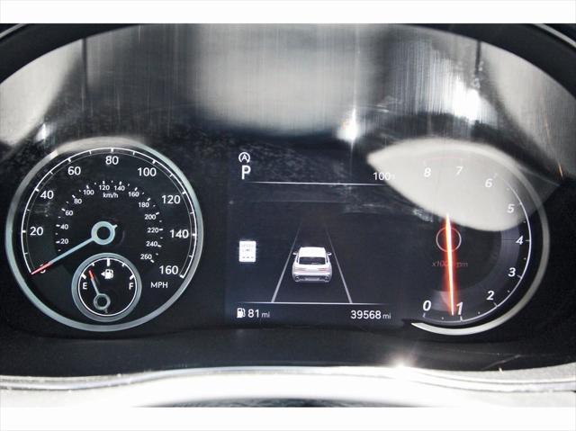 Photo of 2022 Alta White Genesis GV70
