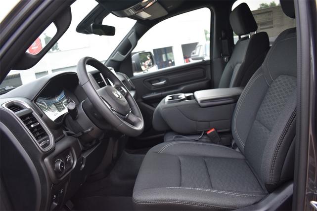 Photo of 2026 Granite Crystal Metallic Clearcoat RAM 1500
