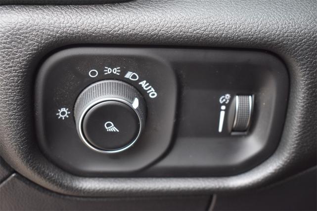 Photo of 2026 Granite Crystal Metallic Clearcoat RAM 1500