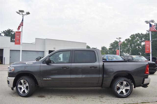 Photo of 2026 Granite Crystal Metallic Clearcoat RAM 1500