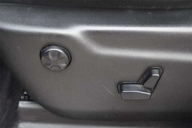 Photo of 2019 White Knuckle Clearcoat Dodge Durango