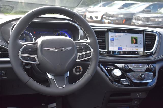 Photo of 2026 Pxj Chrysler Pacifica