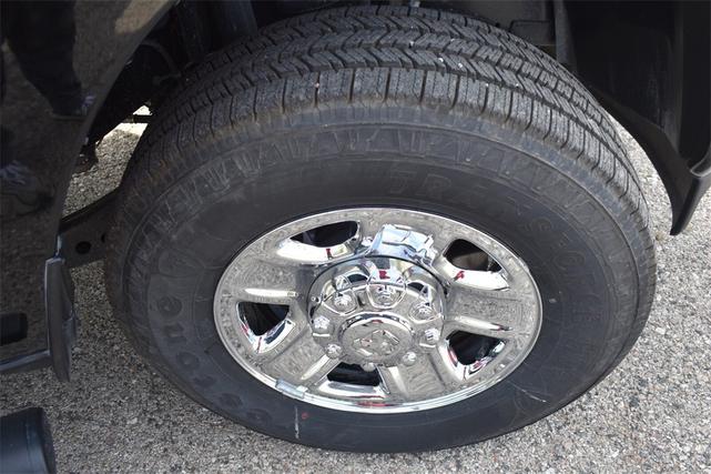 Photo of 2025 Diamond Black Crystal Pearlcoat RAM 2500