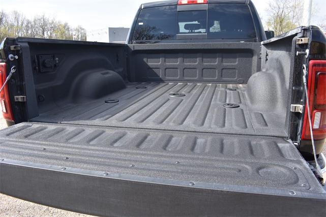 Photo of 2025 Diamond Black Crystal Pearlcoat RAM 2500