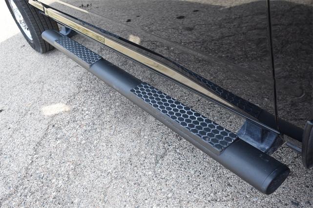Photo of 2025 Diamond Black Crystal Pearlcoat RAM 2500