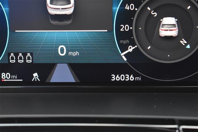 Photo of 2024 Pure White Volkswagen Atlas Cross Sport