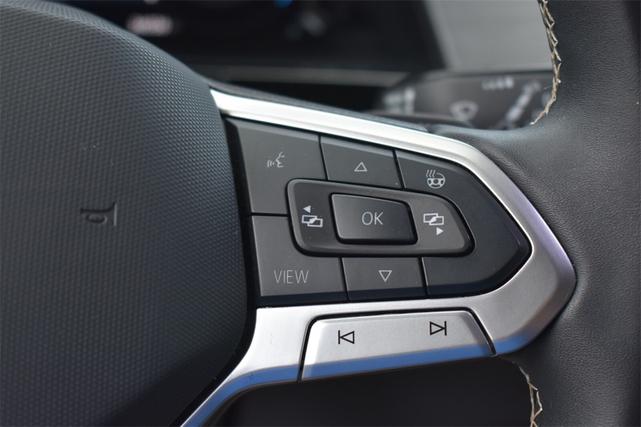 Photo of 2024 Pure White Volkswagen Atlas Cross Sport