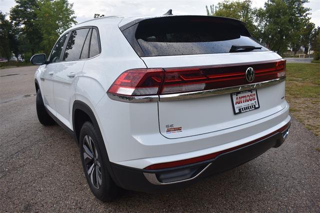 Photo of 2024 Pure White Volkswagen Atlas Cross Sport