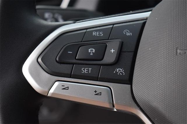 Photo of 2025 Avocado Green Pearl Volkswagen Atlas