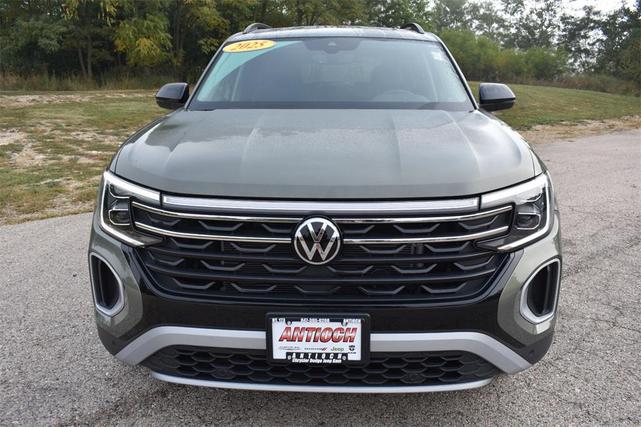 Photo of 2025 Avocado Green Pearl Volkswagen Atlas