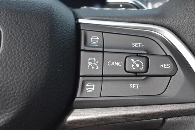 Photo of 2025 Baltic Gray Metallic Clearcoat Jeep Grand Cherokee
