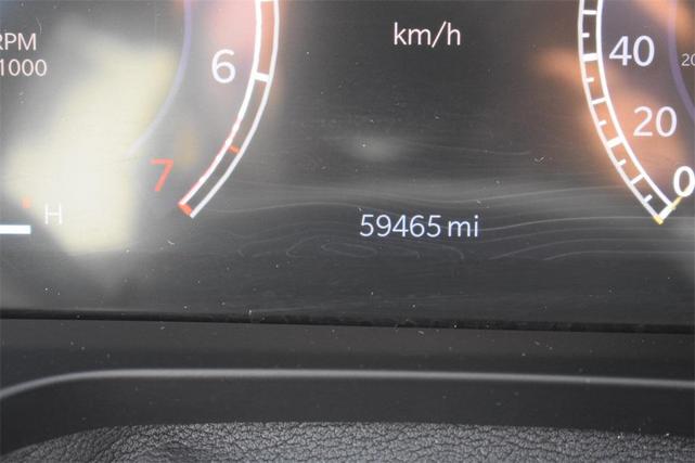 Photo of 2023 Silver Zynith Jeep Grand Cherokee L