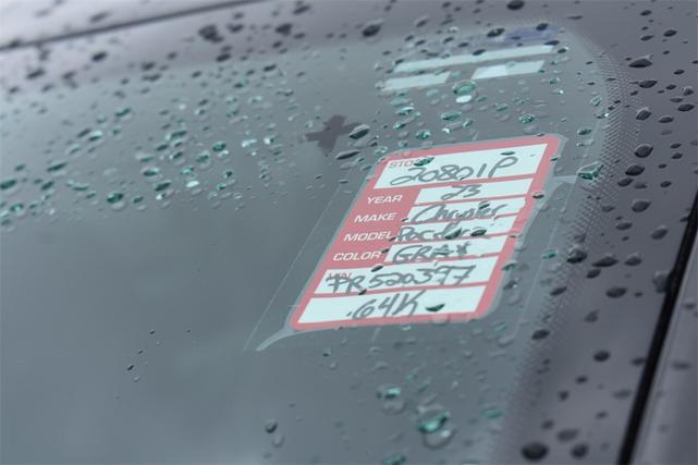 Photo of 2023 Granite Crystal Metallic Clearcoat Chrysler Pacifica