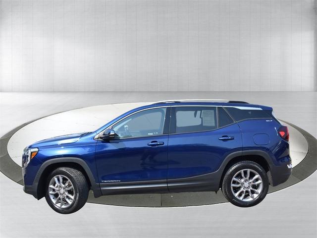 Photo of 2022 Marine Metallic GMC Terrain