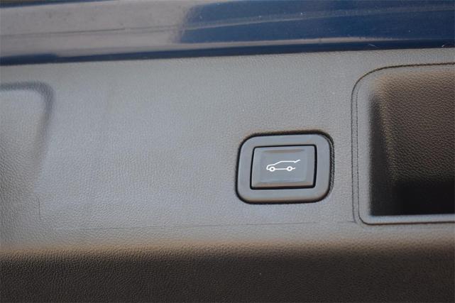Photo of 2022 Marine Metallic GMC Terrain