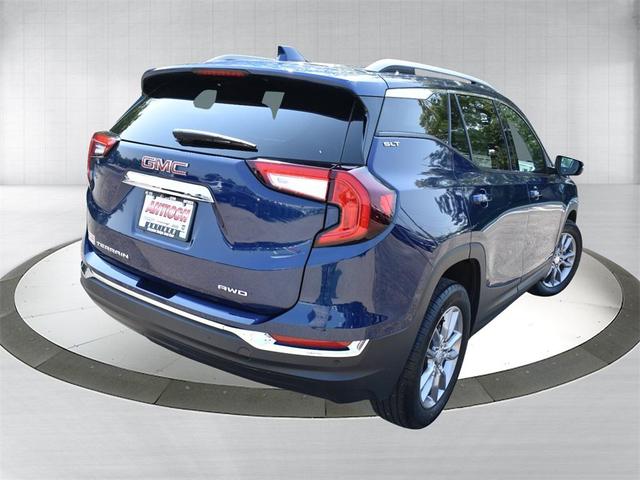 Photo of 2022 Marine Metallic GMC Terrain