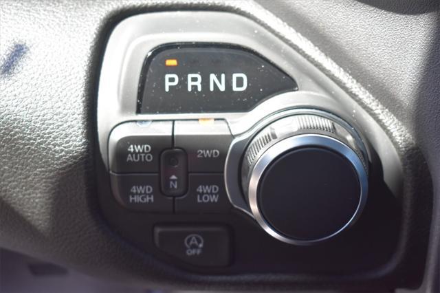 Photo of 2025 Diamond Black Crystal Pearlcoat RAM 1500