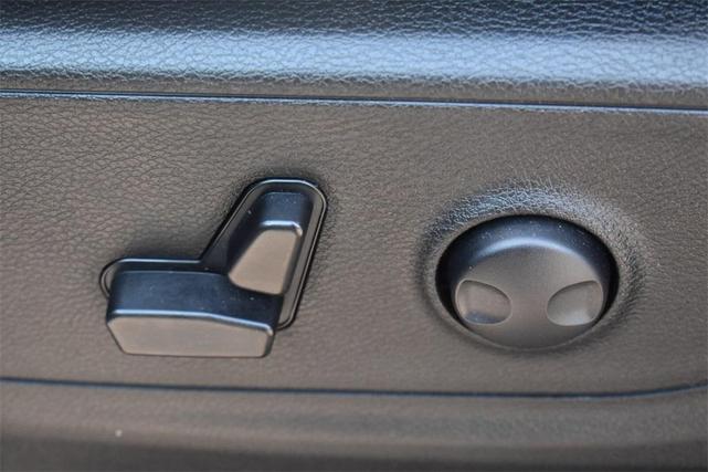 Photo of 2025 Flame Red Clearcoat RAM 1500