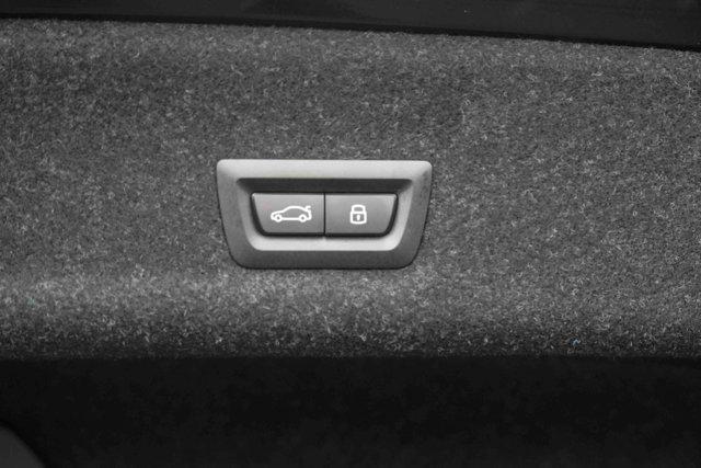 Photo of 2025 BLACK SAPPHIRE BMW M340