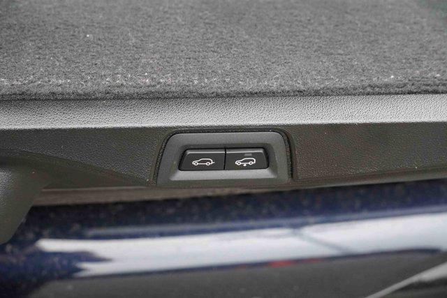 Photo of 2022 Carbon Black Metallic BMW X7
