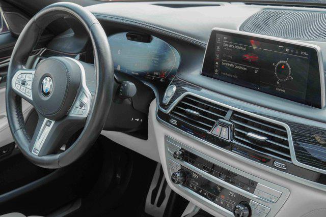 Photo of 2022 Rosso Corsa BMW 750