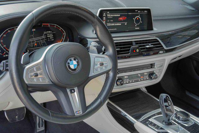 Photo of 2022 Rosso Corsa BMW 750