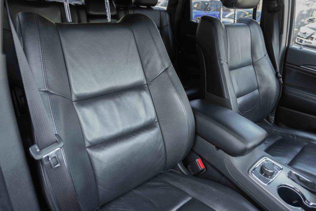 Photo of 2018 Velvet Red Pearlcoat Jeep Grand Cherokee