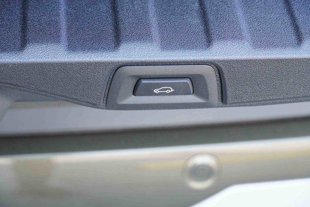 Photo of 2025 Manhattan Green Metallic BMW X5