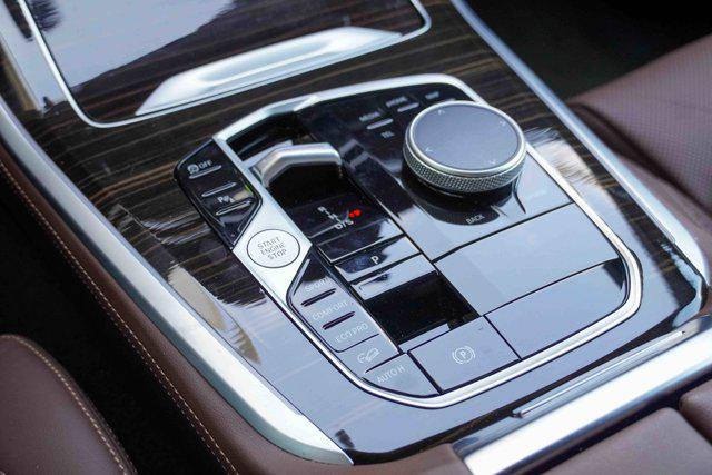Photo of 2025 Manhattan Green Metallic BMW X5