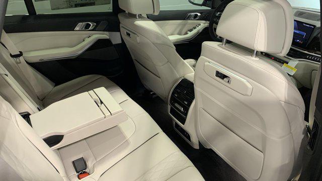 Photo of 2026 Tanzanite Blue II Metallic BMW X5