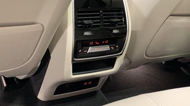 Photo of 2026 Tanzanite Blue II Metallic BMW X5