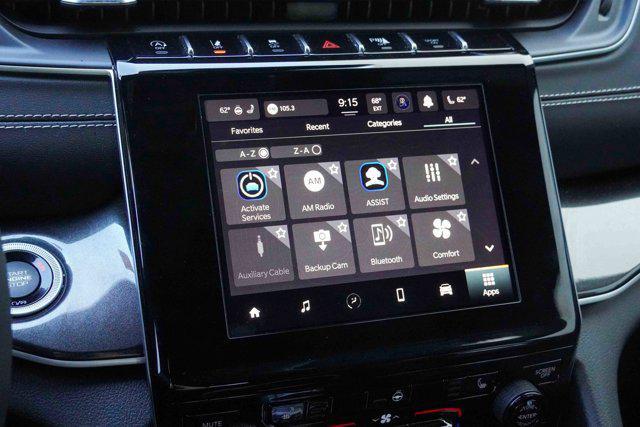 Photo of 2023 Diamond Black Crystal Pearlcoat Jeep Grand Cherokee