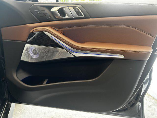 Photo of 2024 Carbon Black Metallic BMW X5