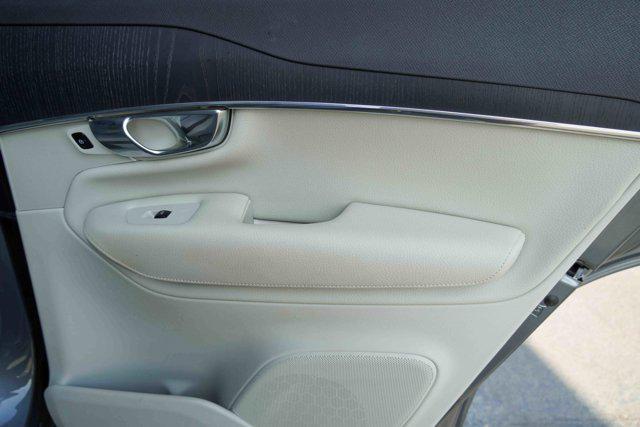 Photo of 2020 OSMUIM GREY Volvo XC90
