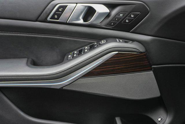 Photo of 2025 Carbon Black Metallic BMW X5 PHEV