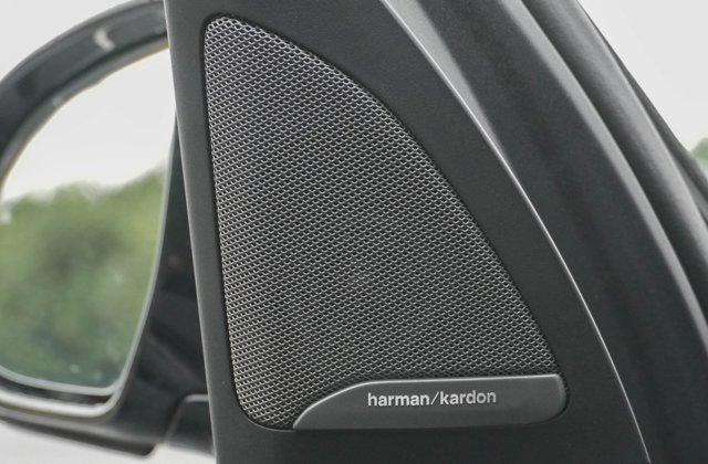 Photo of 2025 Carbon Black Metallic BMW X5 PHEV