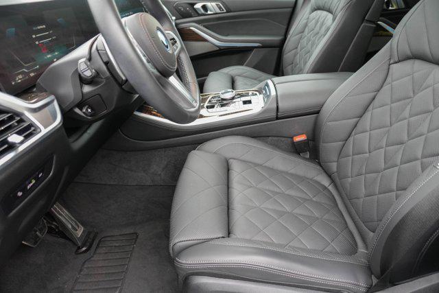 Photo of 2025 Carbon Black Metallic BMW X5 PHEV
