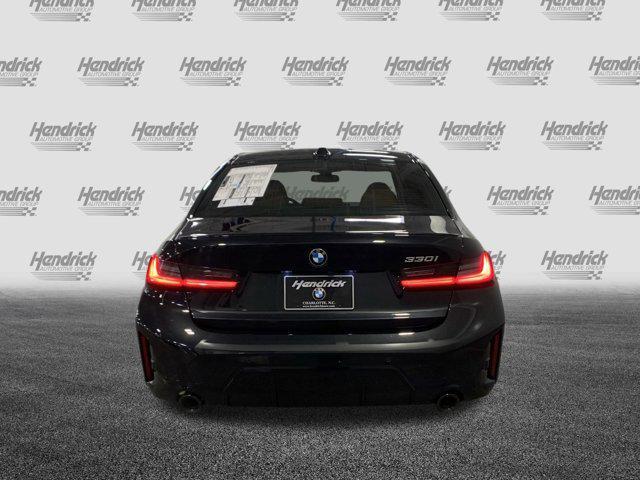 Photo of 2025 Black Sapphire Metallic BMW 330