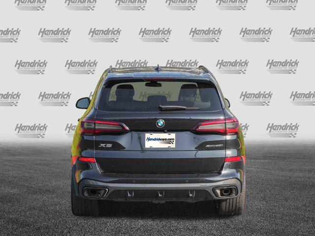 Photo of 2023 Black Sapphire Metallic BMW X5