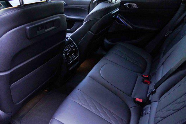 Photo of 2023 Flamenco Red Metallic BMW X6