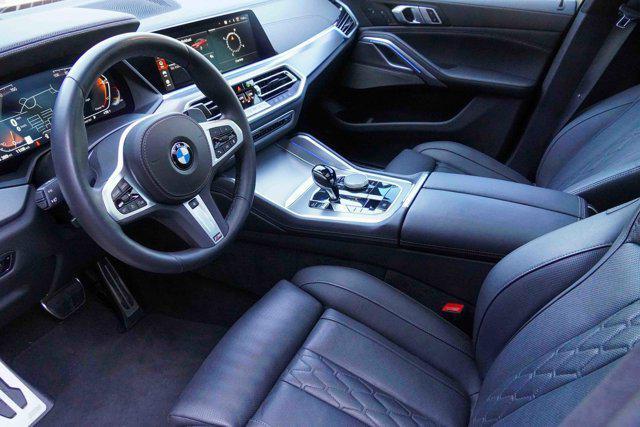 Photo of 2023 Flamenco Red Metallic BMW X6
