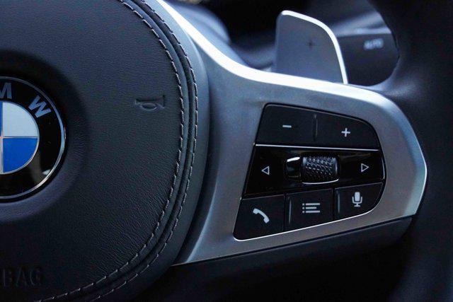 Photo of 2023 Flamenco Red Metallic BMW X6
