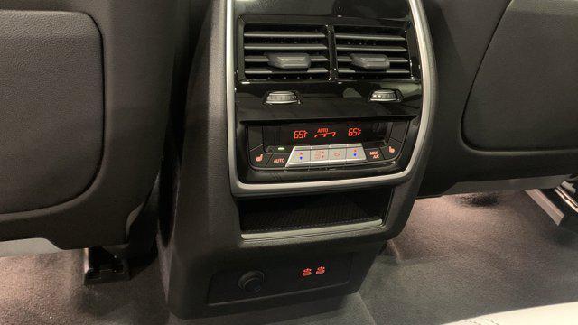 Photo of 2026 Tanzanite Blue II Metallic BMW X5