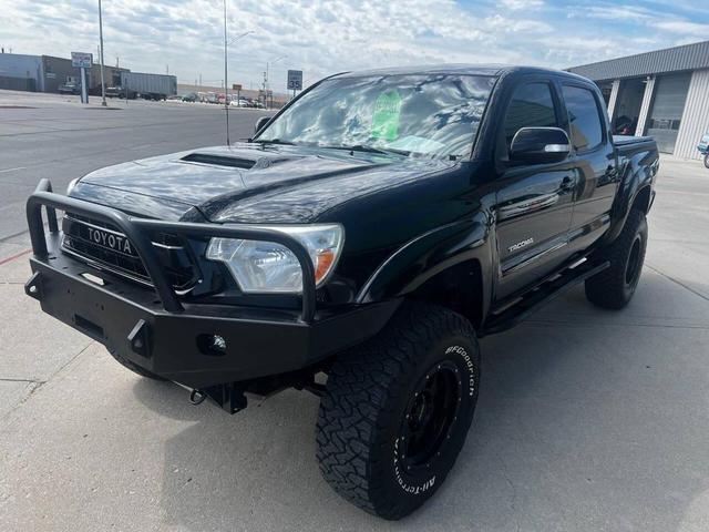 Photo of 2013 Black Toyota Tacoma