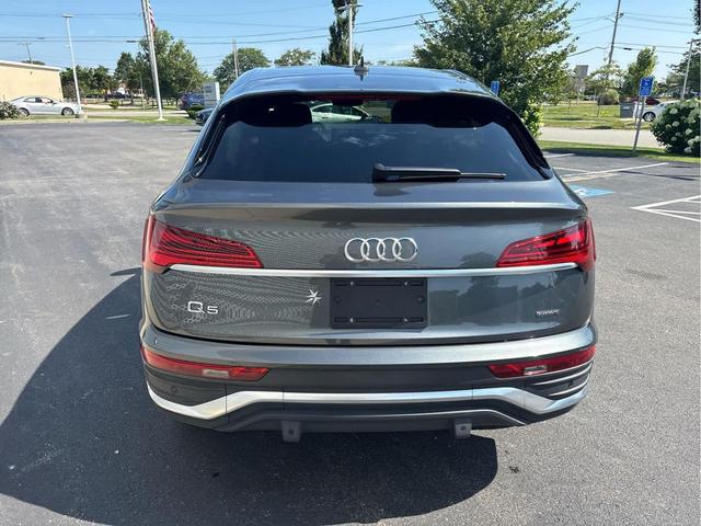 Photo of 2022 Daytona Gray Pearl Effect Audi Q5