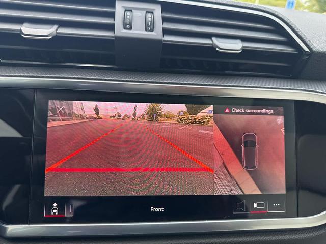 Photo of 2022 Glacier White Metallic Audi Q3