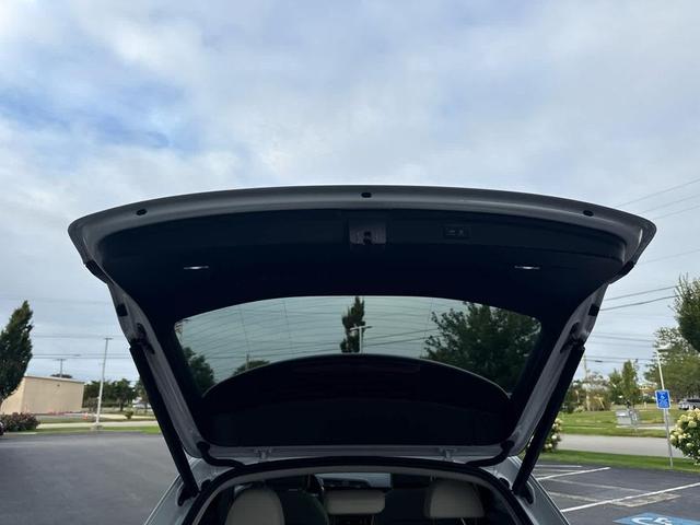 Photo of 2022 Glacier White Metallic Audi Q3