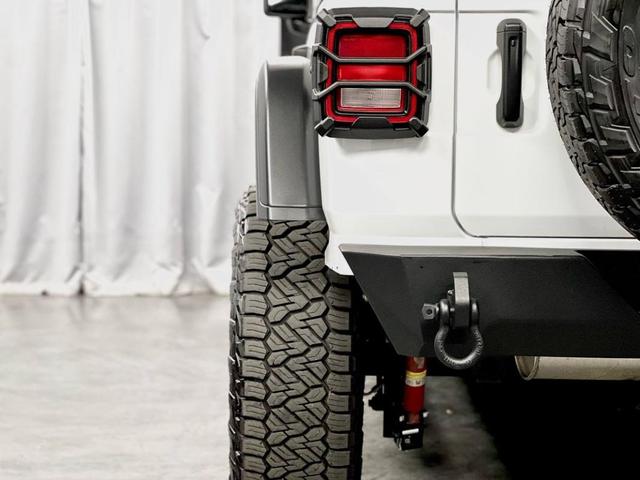 Photo of 2021 White Jeep Wrangler Unlimited