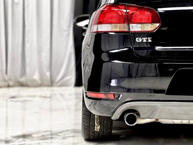 Photo of 2012 Black Volkswagen GTI